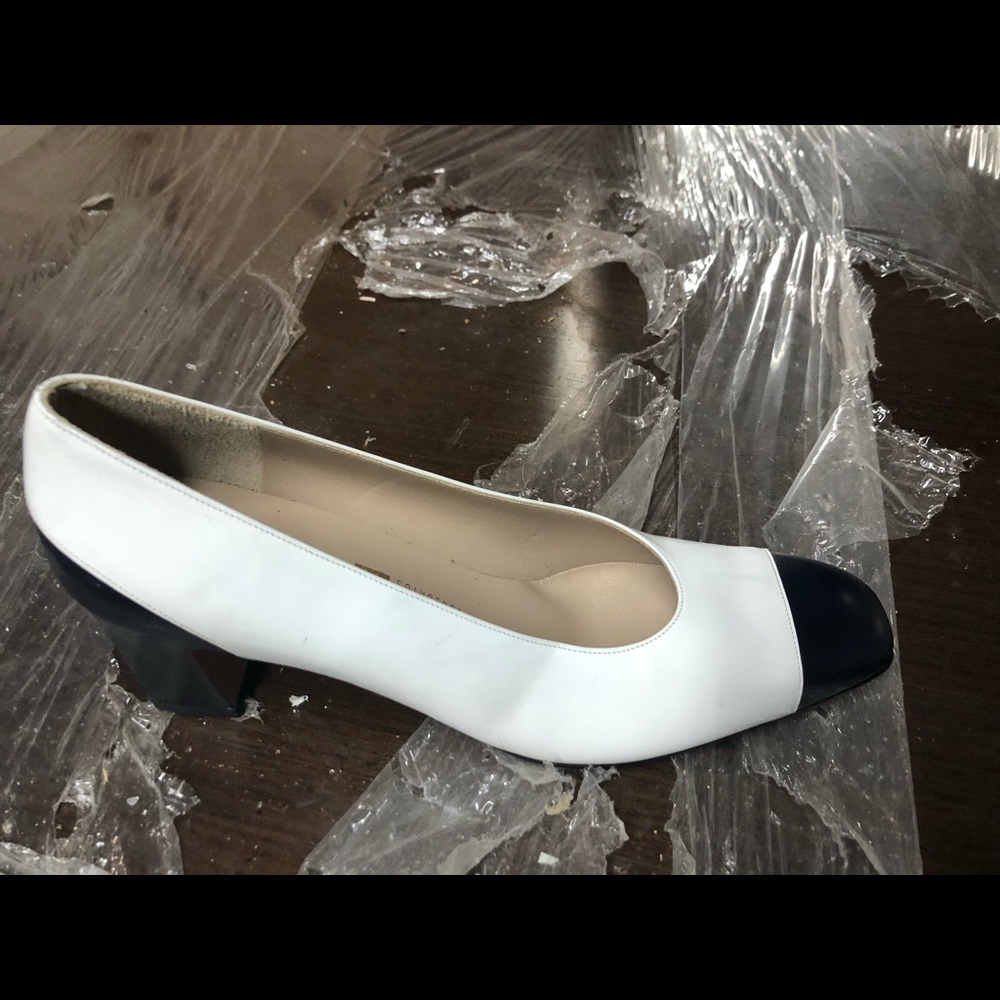 Ferragamo woman’s shoe